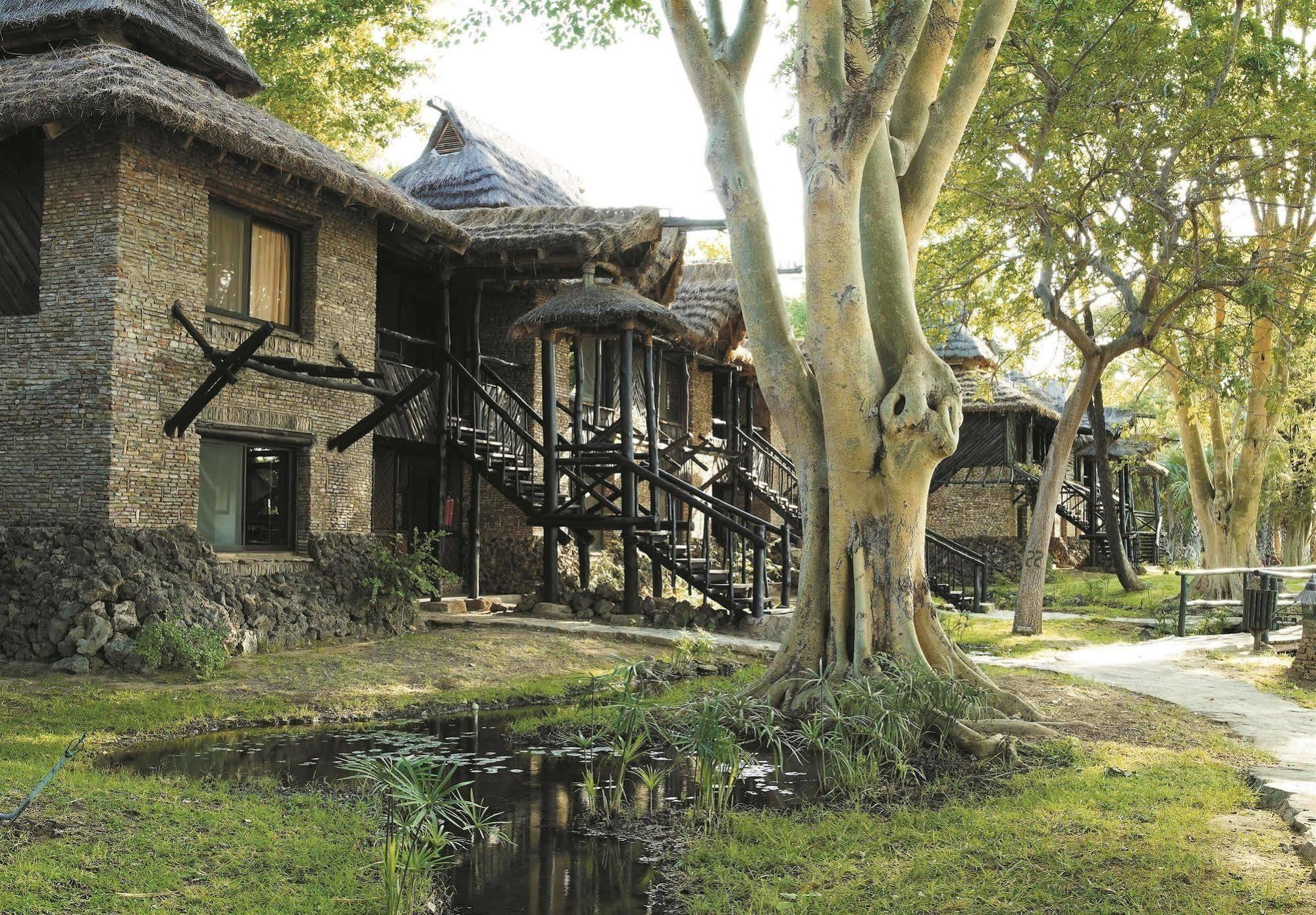 Sarova Shaba Game Lodge Archers Post Zewnętrze zdjęcie