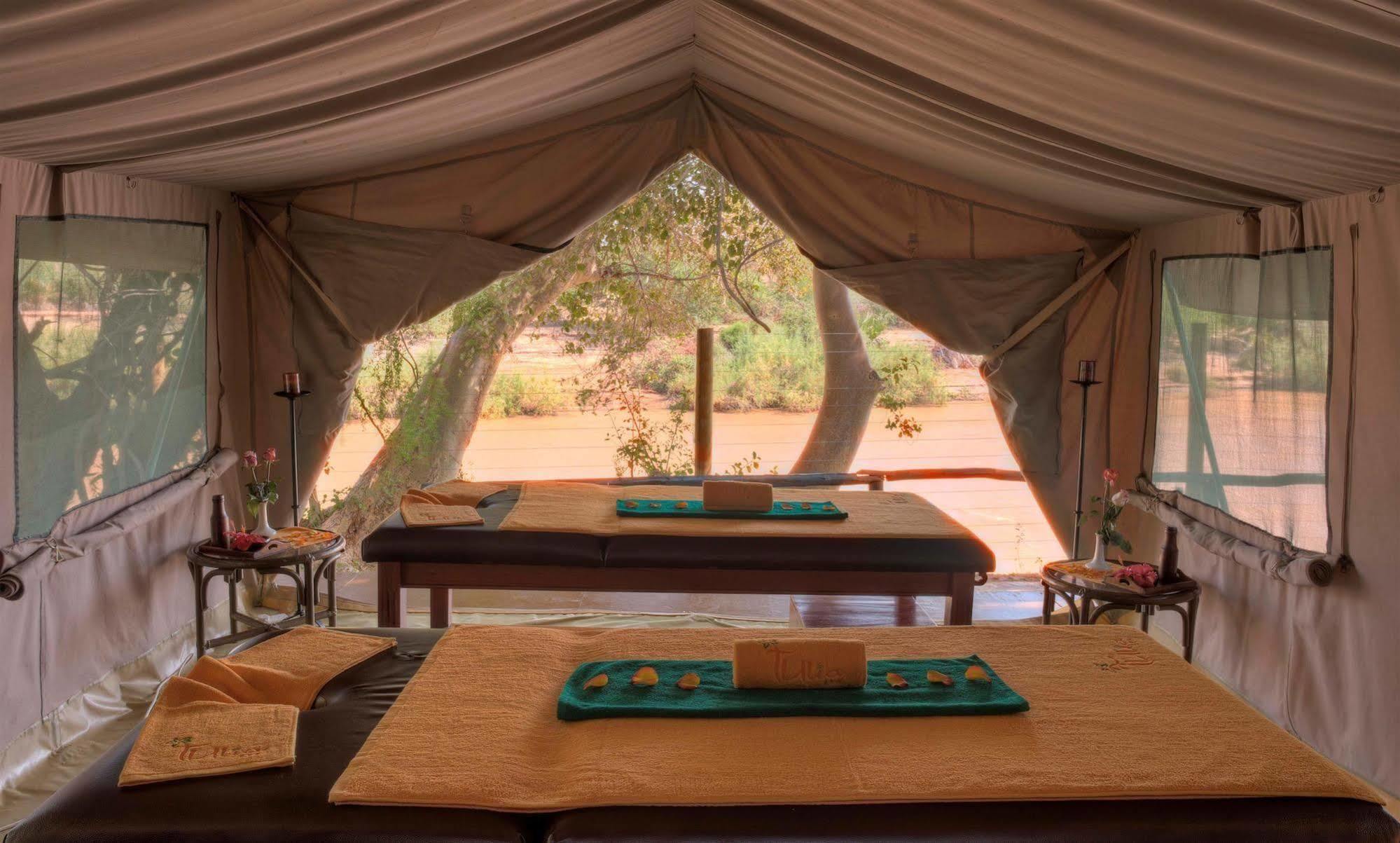 Sarova Shaba Game Lodge Archers Post Zewnętrze zdjęcie